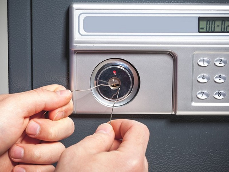 locksmith raleigh safe